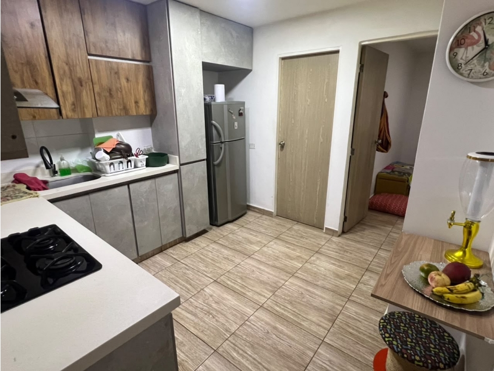 SE VENDE APARTAMENTO EN BELLO BARRIO CABAÑAS PARTE BAJA — foto 4