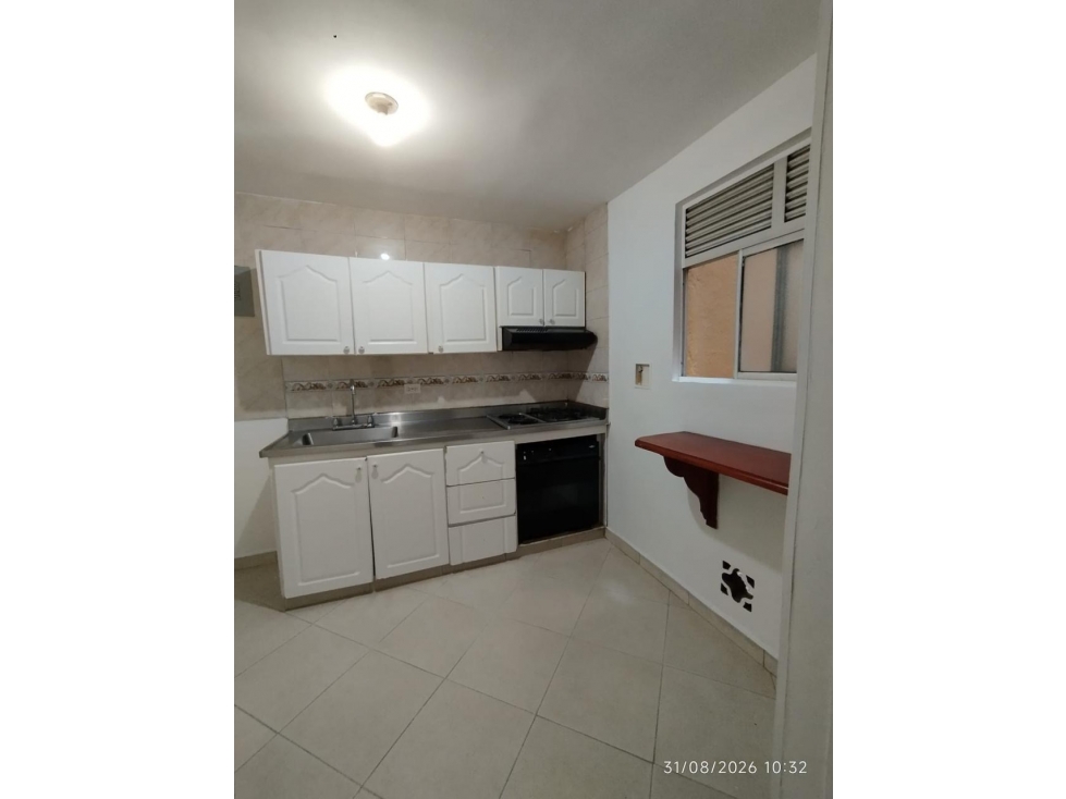 SE VENDE AMPLIO APARTAMENTO EN ENVIGADO MUY CERCA AL PARQUE PRINCIPAL — foto 6