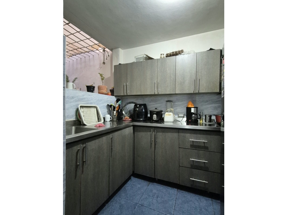 SE VENDE CASA PRIMER PISO EN BELLO SECTOR EL CAIRO LA EPIFANIA — foto 4