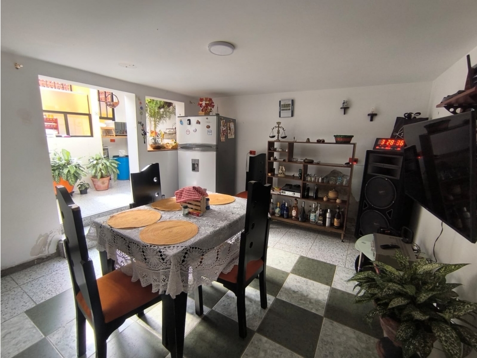 SE VENDE APARTAMENTO CON TERRAZA EN CASTILLA — foto 5
