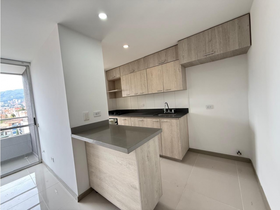 SE VENDE APARTAMENTO EN ENVIGADO BARRIO LA PAZ — foto 2