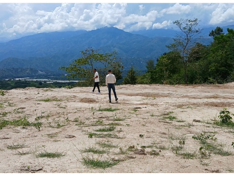 SE VENDE LOTES EN SOPETRAN, POR DEBAJO DEL VALOR COMERCIAL. — foto 3