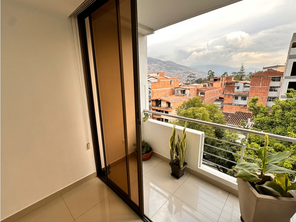 SE VENDE APARTAMENTO DÚPLEX EN BELLO SECTOR CABAÑAS — foto 2