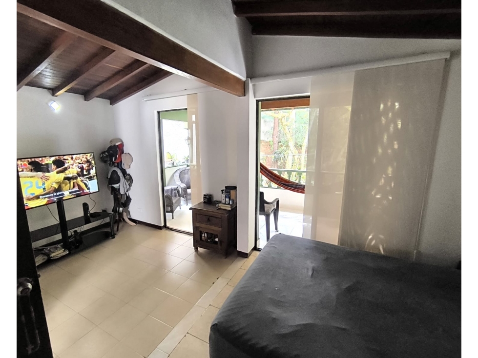 SE VENDE CASA UNIFAMILIAR EN UNIDAD CERRADA, EN BELLO BARRIO CABAÑAS — foto 3