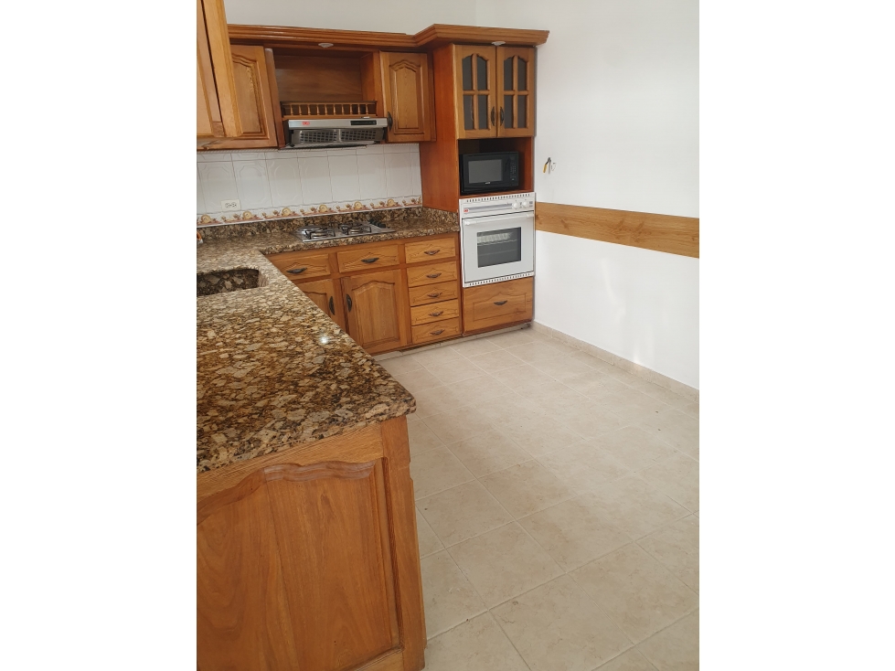 SE VENDE CASA EN BELEN MALIBU - MEDELLIN — foto 6