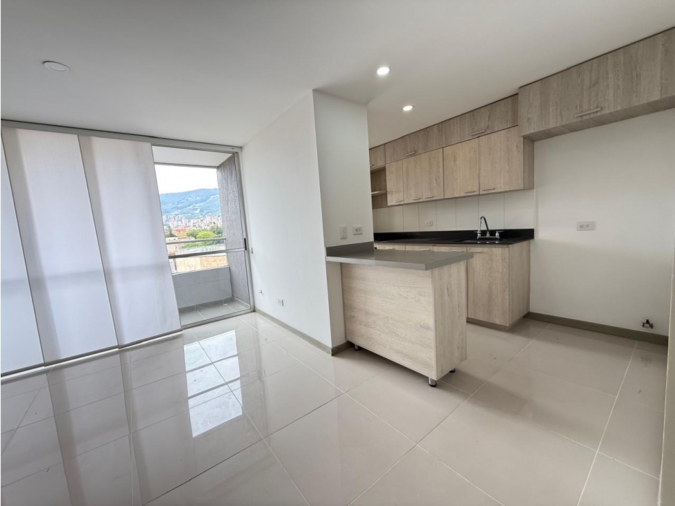 SE VENDE APARTAMENTO EN ENVIGADO BARRIO LA PAZ