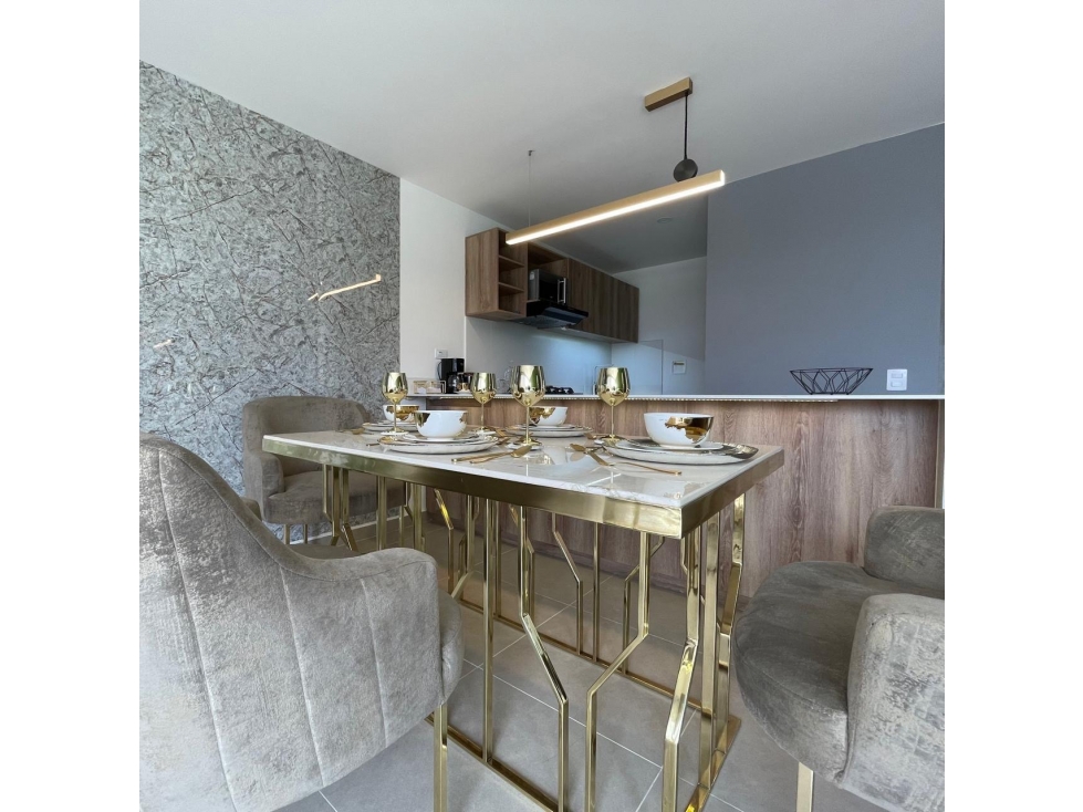 SE VENDE HERMOSO APARTAMENTO EN EL POBLADO SECTOR CIUDAD DEL RIO — foto 2