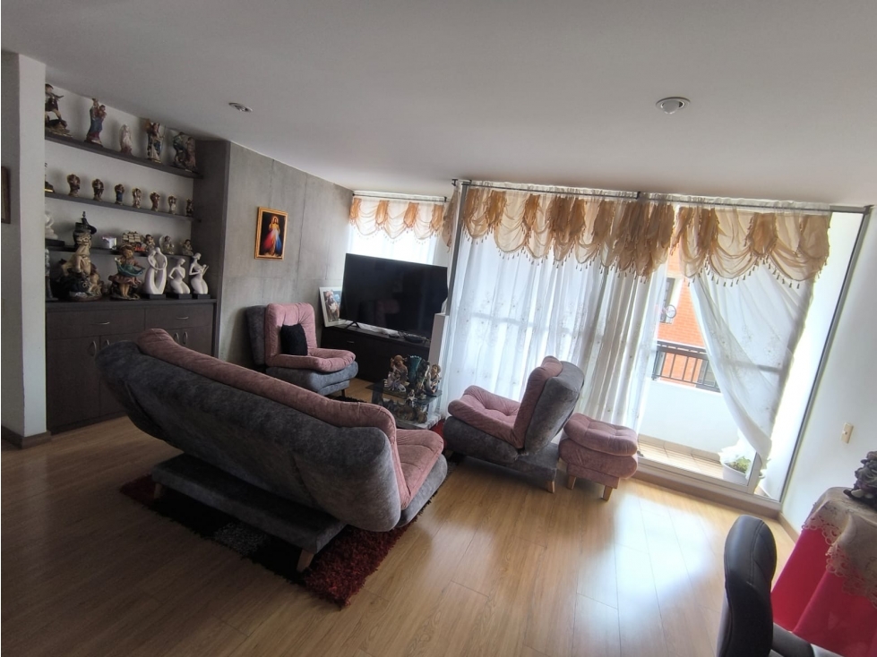 SE VENDE AMPLIO APARTAMENTO EN BELLO BARRIO CABAÑAS PARTE BAJA — foto 6