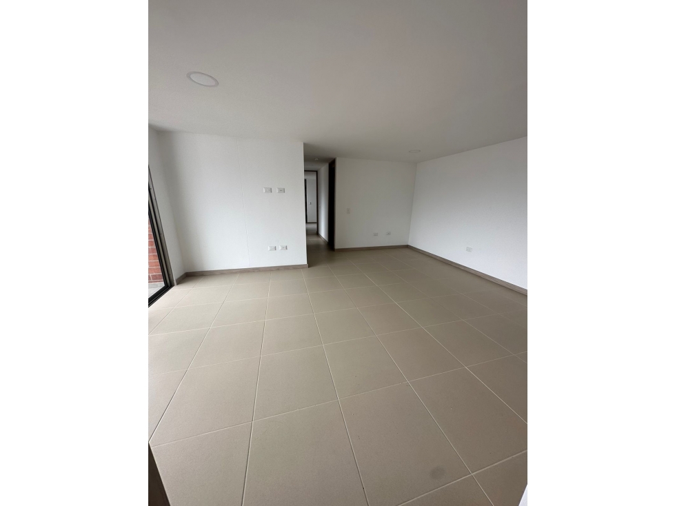 SE VENDE APARTAMENTO EN SABANETA SECTOR EL CARMELO TORRE PARIS — foto 4