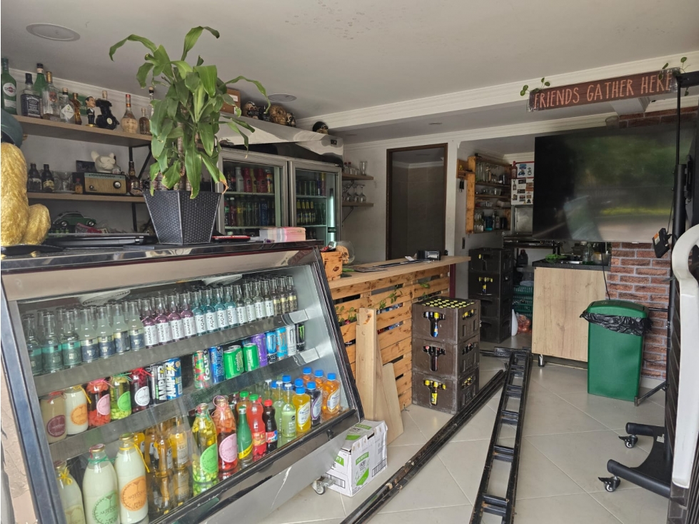 SE VENDE LOCAL EN BELLO BARRIO EL CARMELO, BUENA UBICACIÓN — foto 4