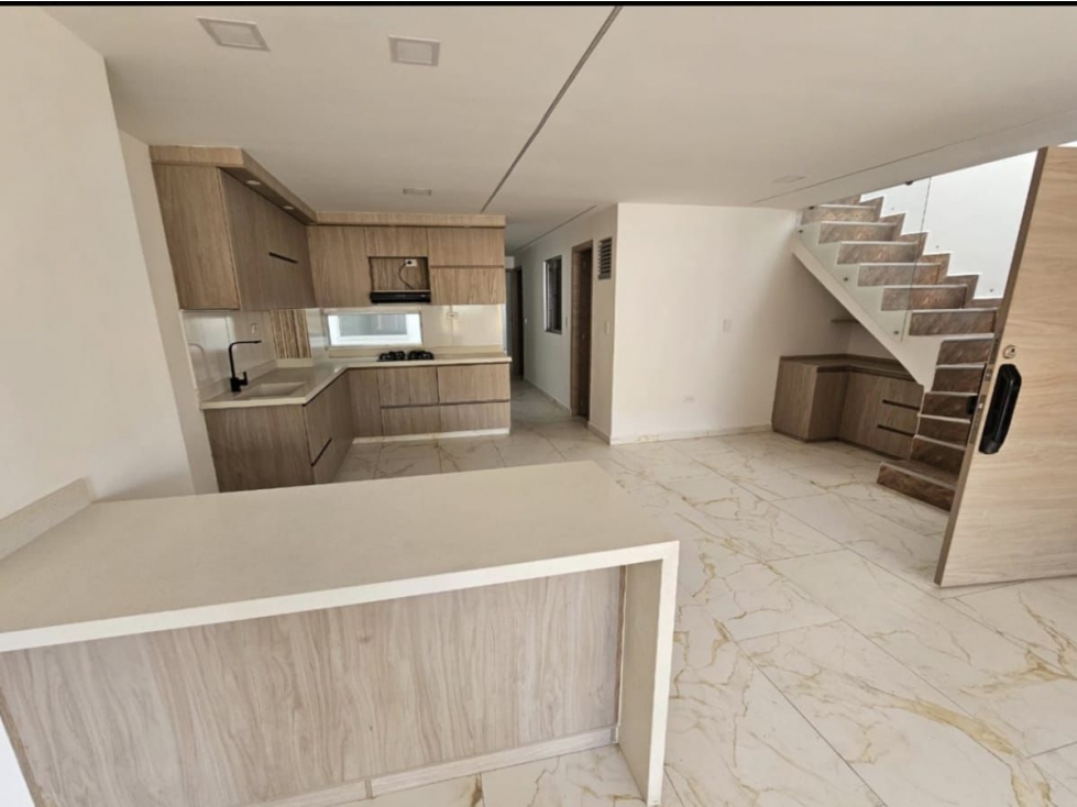 SE VENDE APARTAMENTO DÚPLEX EN BELLO-CABAÑAS PARTE BAJA 