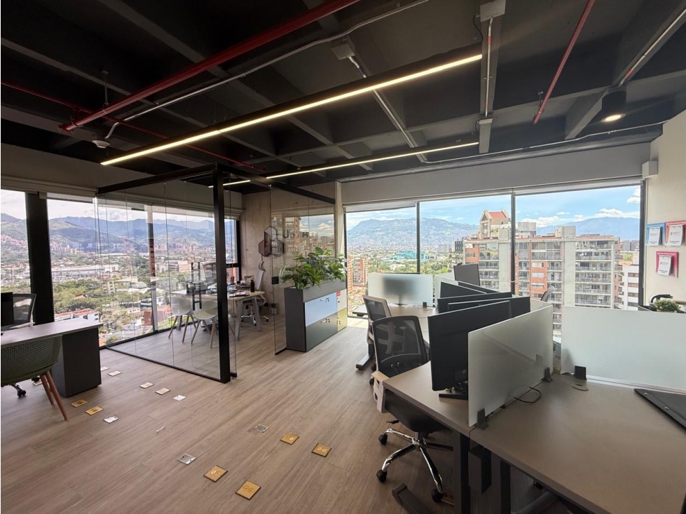 SE VENDE OFICINA AMOBLADA EN EL POBLADO SECTOR PATIO BONITO — foto 2