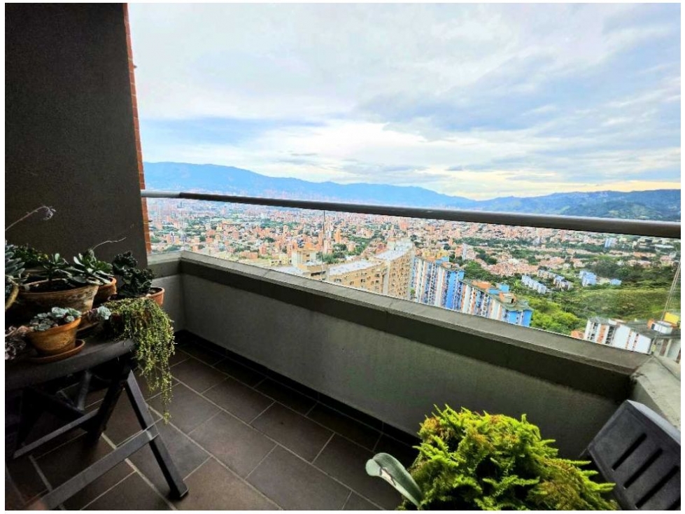 SE VENDE APARTAMENTO EN CALASANZ PARTE MEDIA — foto 4