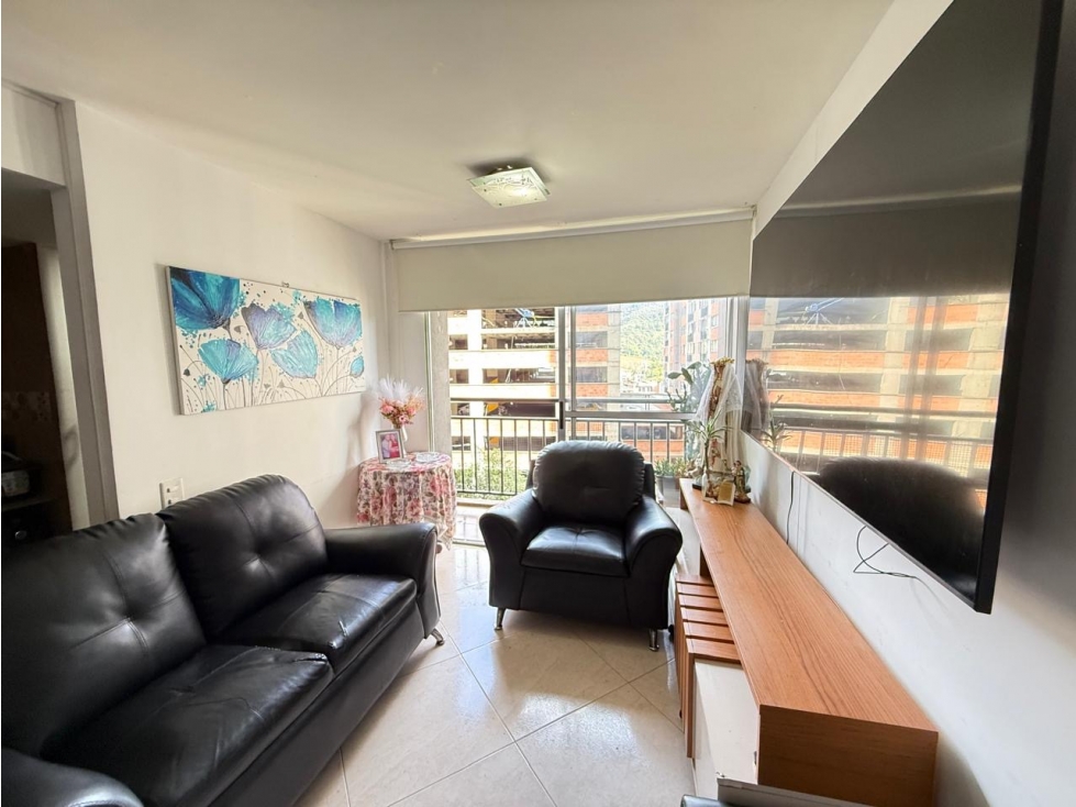 SE VENDE APARTAMENTO EN SABANETA SECTOR LA DOCTORA PARTE BAJA — foto 2