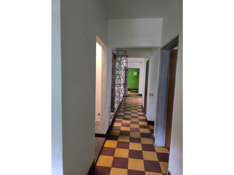 SE VENDE CASA LOTE CON AIRE LIBRE EN COPACABANA BARRIO LA MISERICORDIA — foto 2