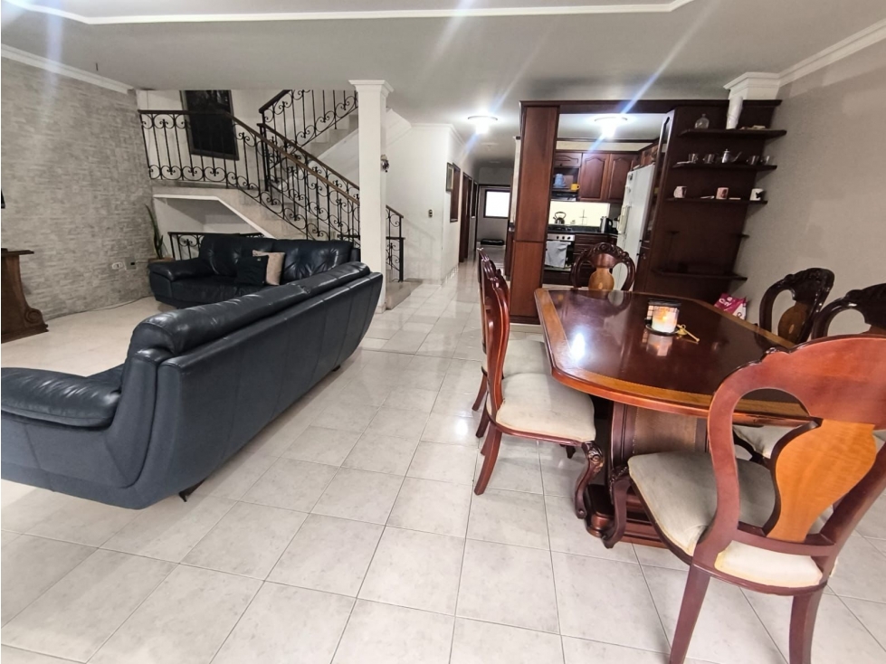 SE VENDE CASA TIPO DÚPLEX EN CABAÑAS PARTE BAJA — foto 6