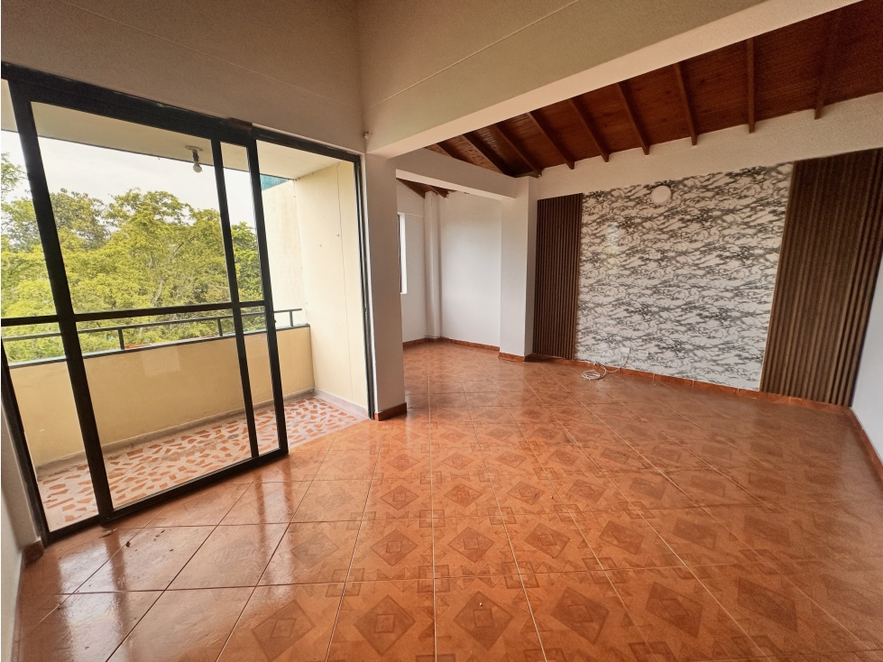 SE VENDE APARTAMENTO CON TERRAZA EN ENVIGADO BARRIO EL DORADO
