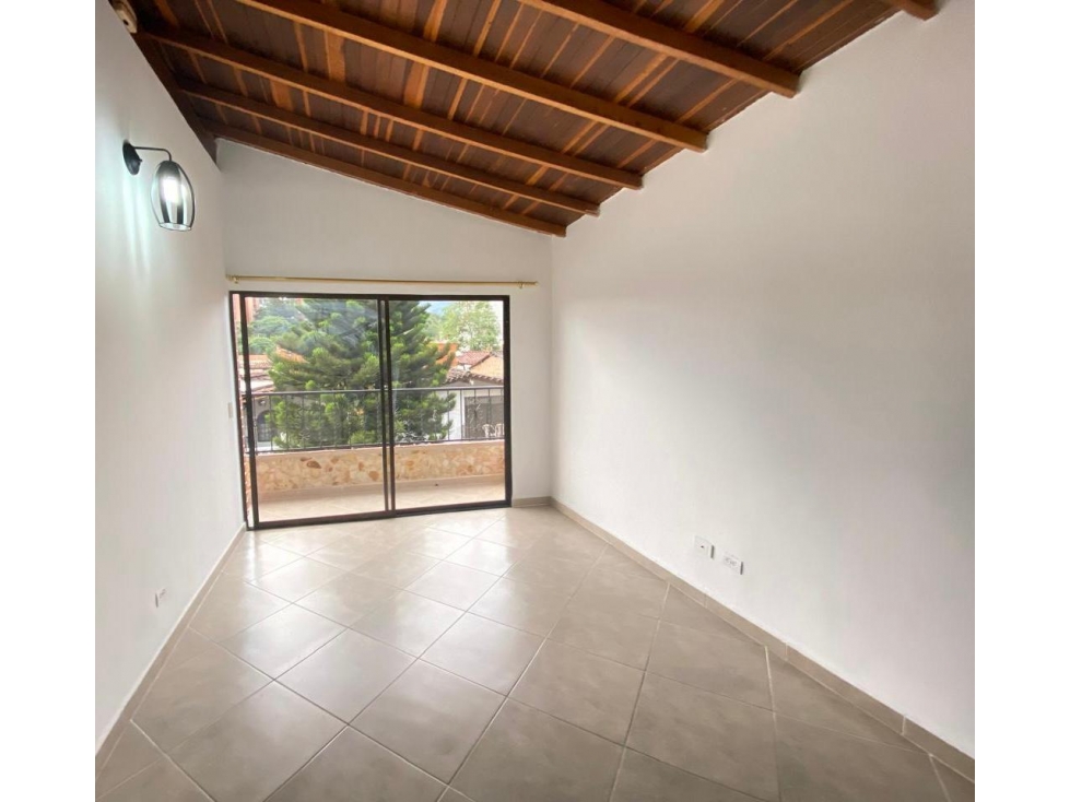 SE VENDE CASA UNIFAMILIAR EN ENVIGADO SECTOR EL TRIANON  — foto 4