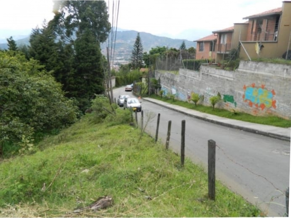 SE VENDE LOTE URBANO EN ENVIGADO LAS ANTILLAS PARA PROYECTO — foto 3