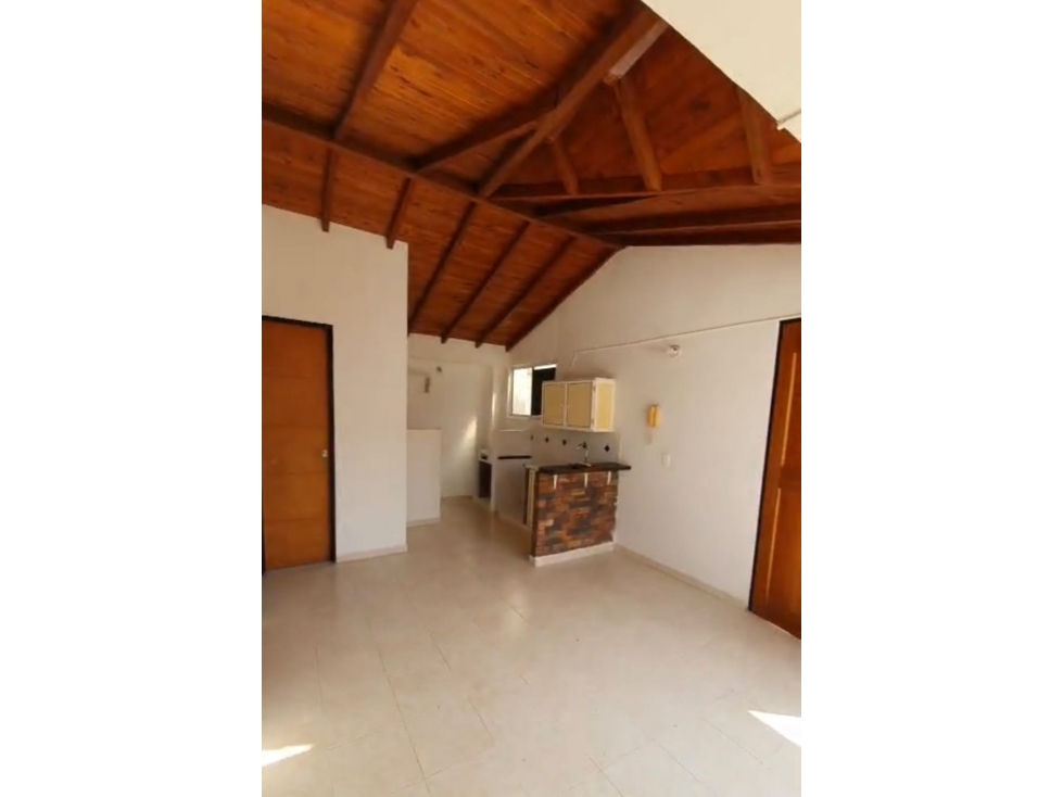 SE VENDE EDIFICIO DE APARTAMENTOS Y LOCALES EN SAN JERONIMO - LA PLAYA - 3