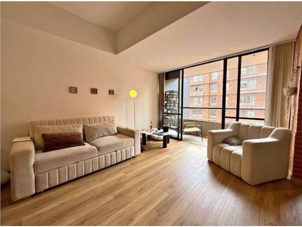 SE VENDE APARTAMENTO EN ENVIGADO MUY CERCA AL CC MAYORCA — foto 2