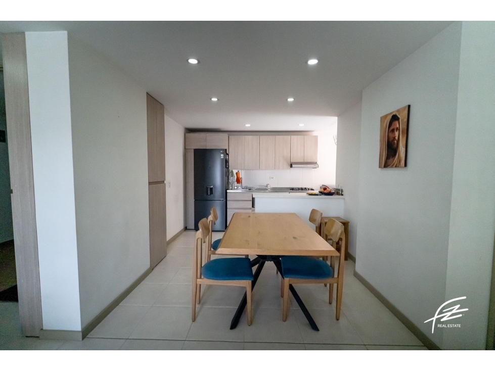 SE VENDE APARTAMENTO EN ENVIGADO SECTOR LA SEBASTIANA — foto 2