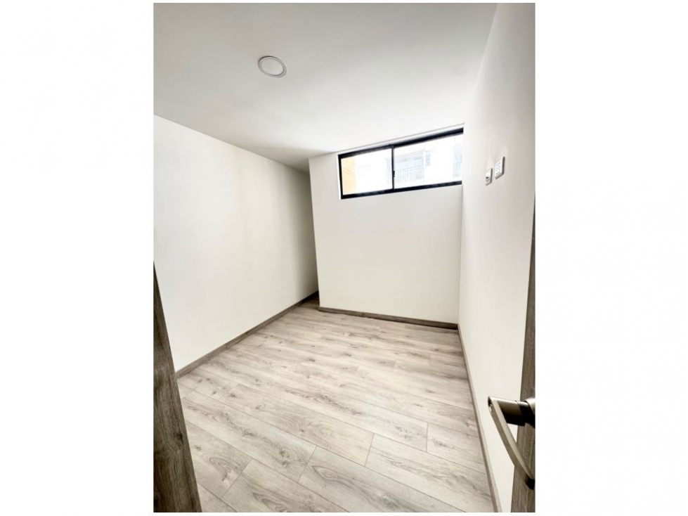 SE VENDE APARTAMENTO EN BELLO BARRIO CABAÑAS PARTE BAJA — foto 6