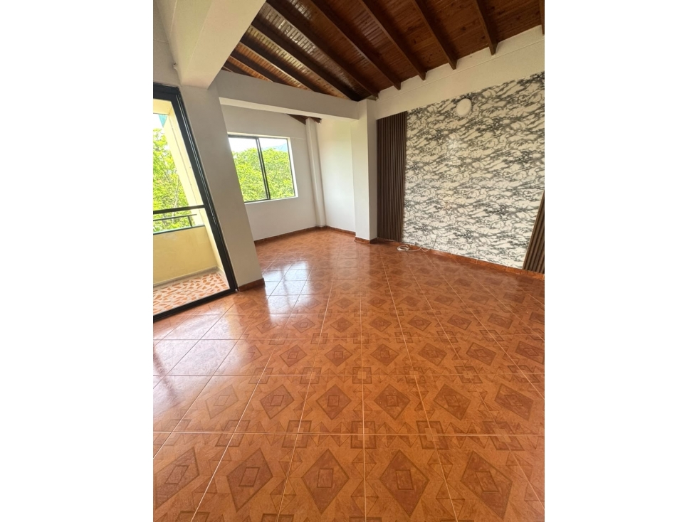 SE VENDE APARTAMENTO CON TERRAZA EN ENVIGADO BARRIO EL DORADO