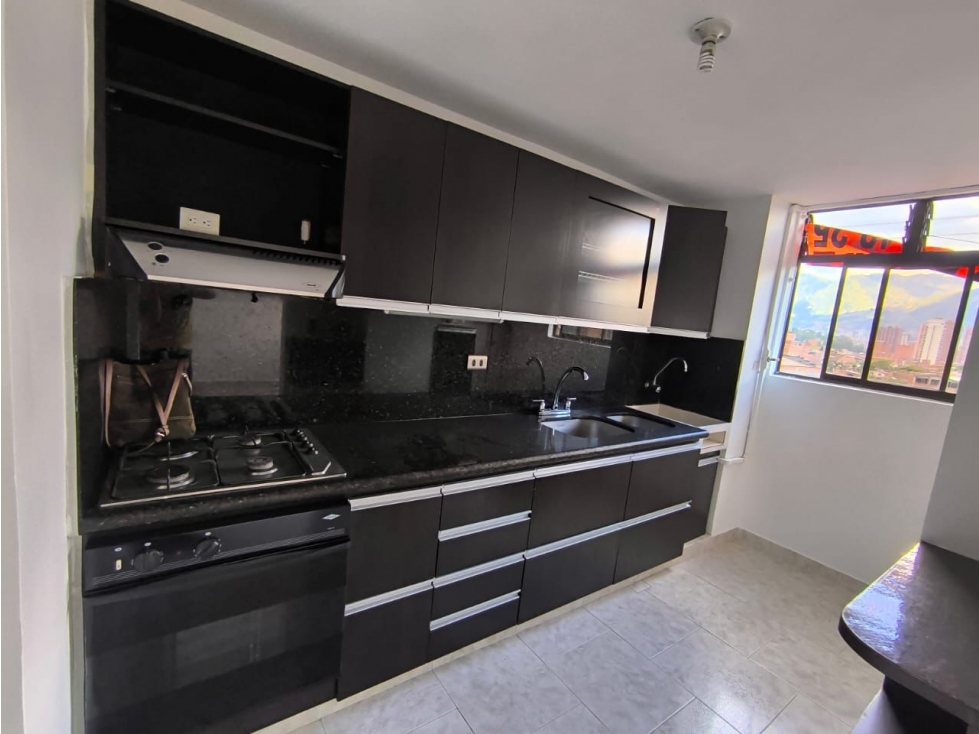 SE VENDE APARTAMENTO EN BELLO SECTOR CABAÑAS PARTE BAJA — foto 2