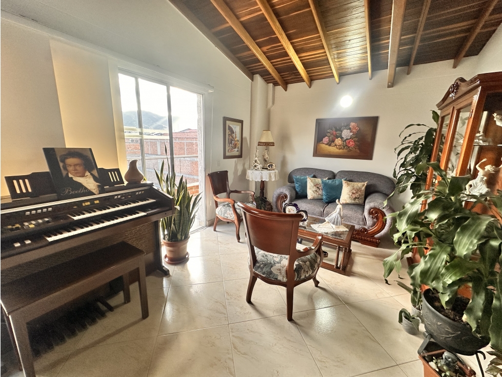 SE VENDE AMPLIO APARTAMENTO EN ENVIGADO SECTOR EL DORADO — foto 5