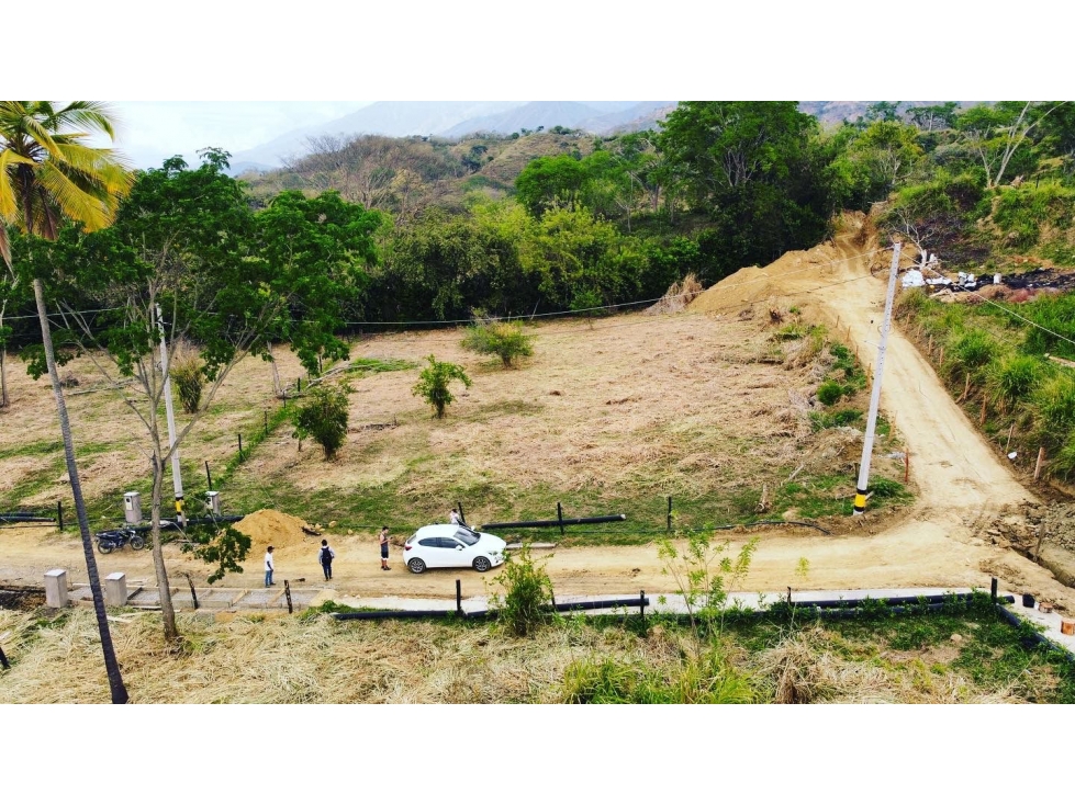 SE VENDE LOTE EN SOPETRAN CERCA AL PARQUE PRINCIPAL - 1