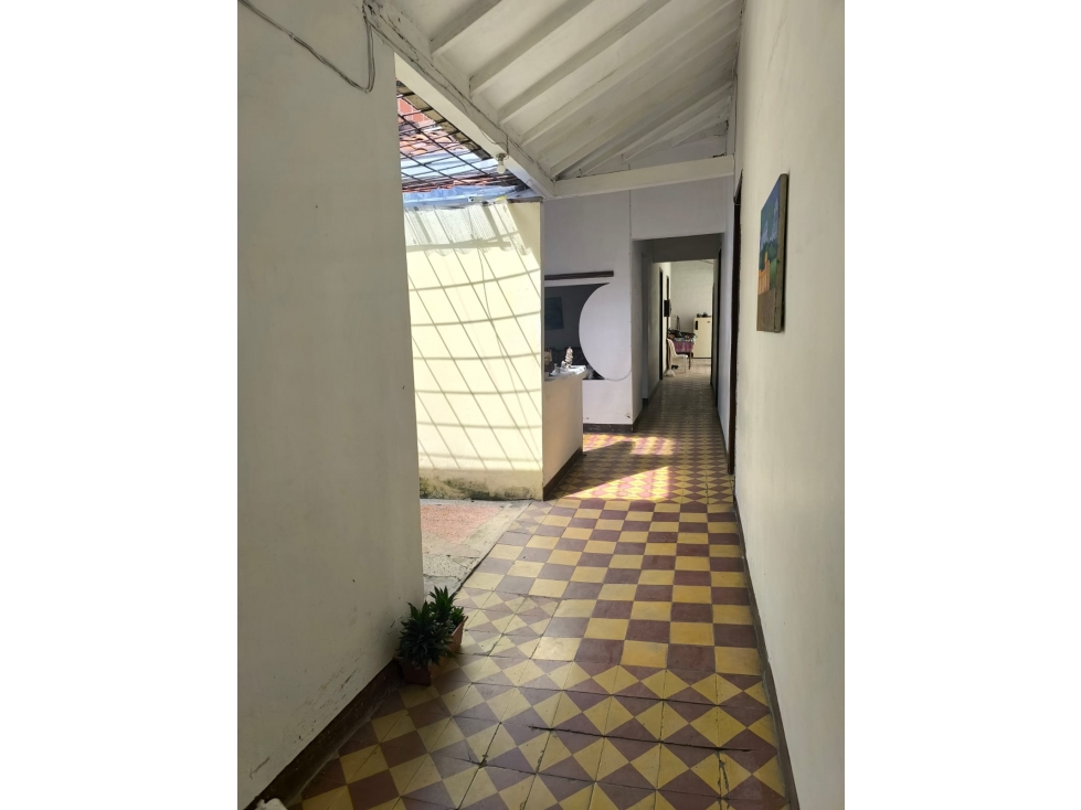 SE VENDE CASA LOTE EN COPACABANA BARRIO LA PEDRERA — foto 2