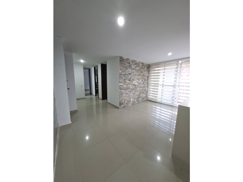 SE VENDE APARTAMENTO EN BELLO BARRIO CABAÑAS PARTE BAJA — foto 4