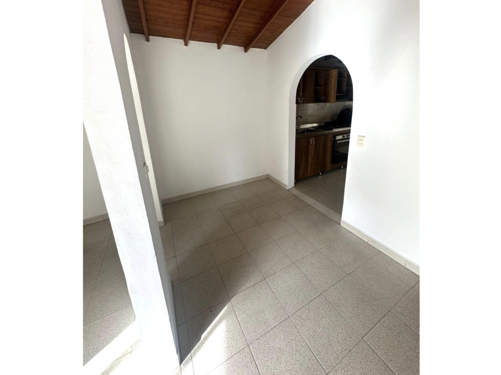 SE VENDE LINDO APARTAMENTO EN SABANETA BARRIO ENTREAMIGOS — foto 4