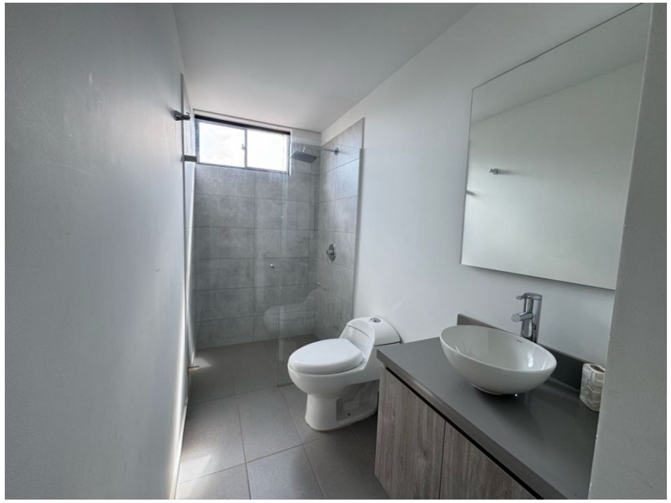 SE VENDE HERMOSO APARTAMETNO EN BELLO BARRIO CABAÑAS PARTE BAJA — foto 5