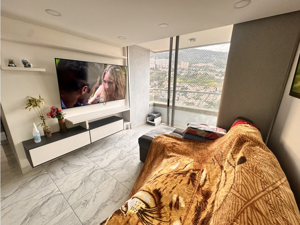 SE VENDE APARTAMENTO EN CALASANZ PARTE MEDIA — foto 2