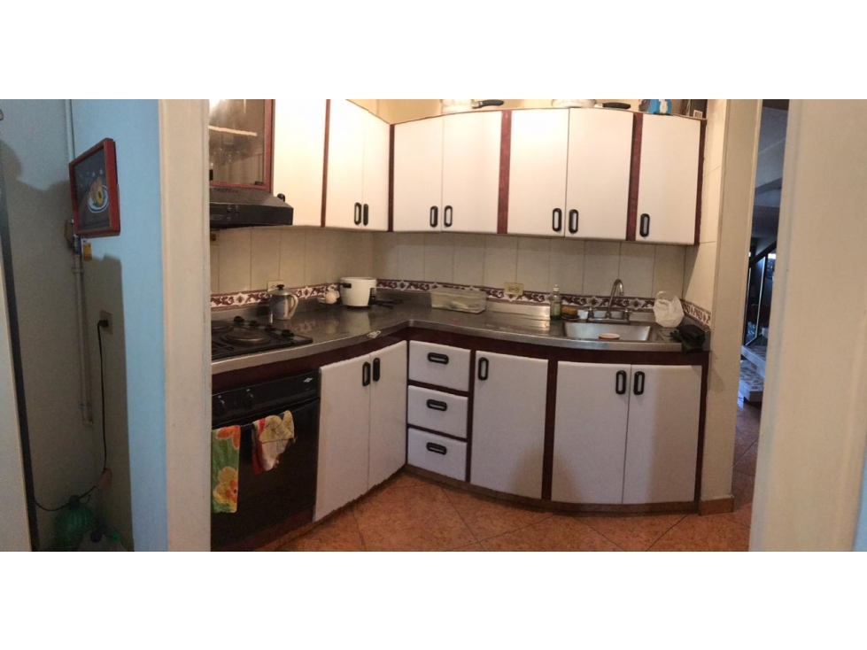 SE VENDE CASA UNIFAMILIAR CON DOS APARTAMENTOS EN BELLO CABAÑAS — foto 3