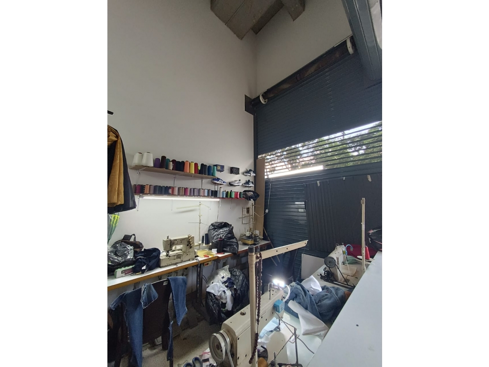 SE VENDE LOCAL EN EL MEJOR PUNTO DE NIQUIA — foto 6