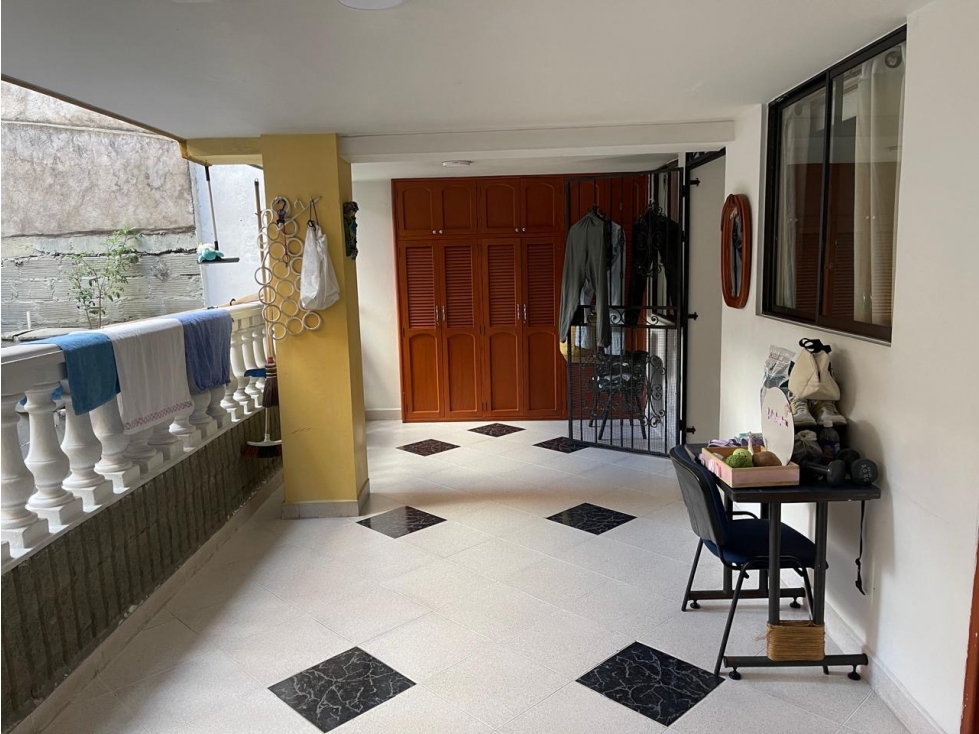 SE VENDE AMPLIO APARTAMENTO EN ENVIGADO BARRIO EL DORADO — foto 6