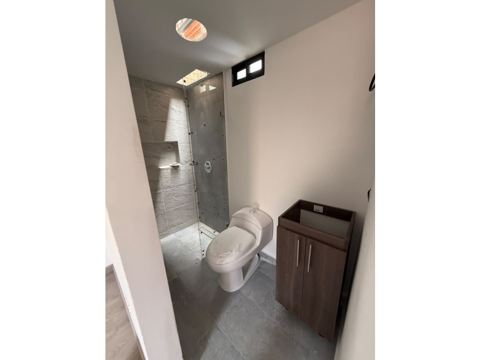 SE VENDE APARTAMENTO DÚPLEX EN MANRIQUE CENTRAL PARA ESTRENAR — foto 5