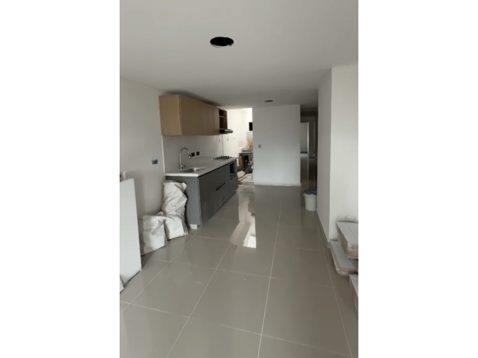 SE VENDE APARTAMENTO EN MANRIQUE CENTRAL PARA ESTRENAR — foto 3
