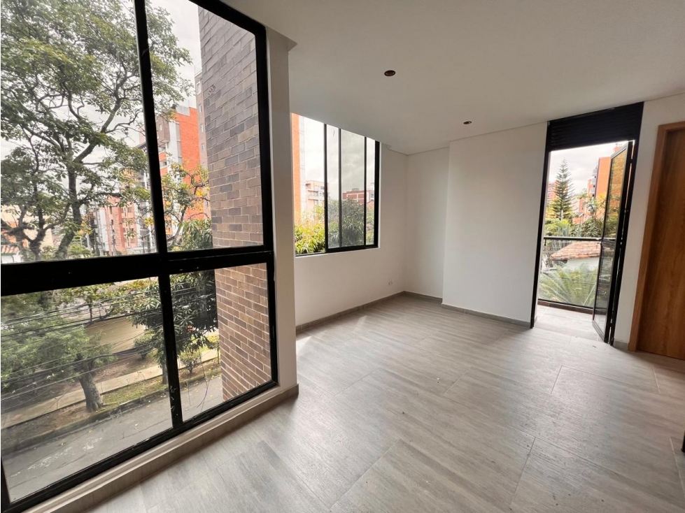 SE VENDE AMPLIO APARTAMENTO EN LAURELES LA CASTELLANA PARA ESTRENAR — foto 4
