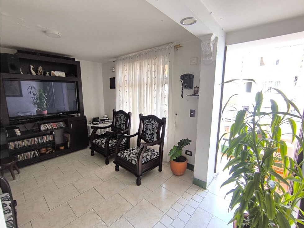 SE VENDE APARTAMENTO CON TERRAZA EN CASTILLA