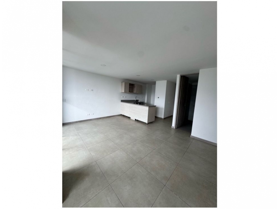 SE VENDE HERMOSO APARTAMENTO EN BELLO BARRIO CABAÑAS PARTE BAJA — foto 3
