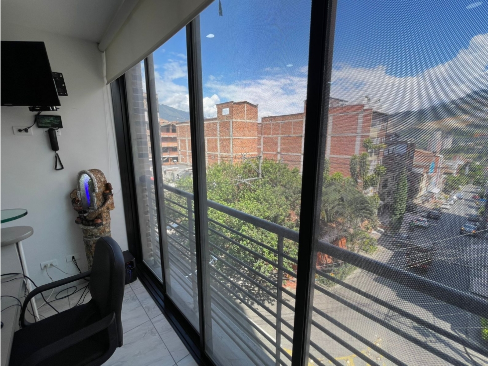 SE VENDE HERMOSO APARTAMENTO EN BELLO BARRIO CABAÑAS — foto 4