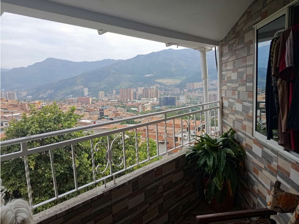 SE VENDE APARTAMENTO EN ALTOS DE NIQUIA RECIEN REMODELADO