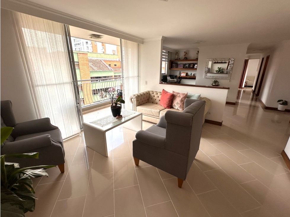 SE VENDE APARTAMENTO DÚPLEX EN LAURELES SANTA TERESITA