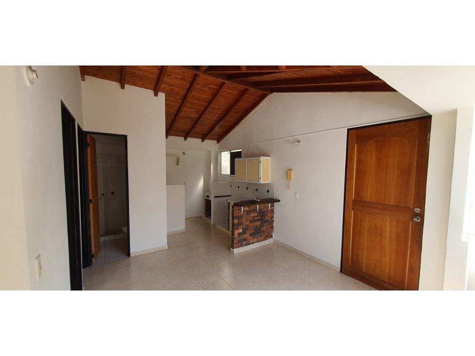 SE VENDE EDIFICIO DE APARTAMENTOS Y LOCALES EN SAN JERONIMO - LA PLAYA - 1