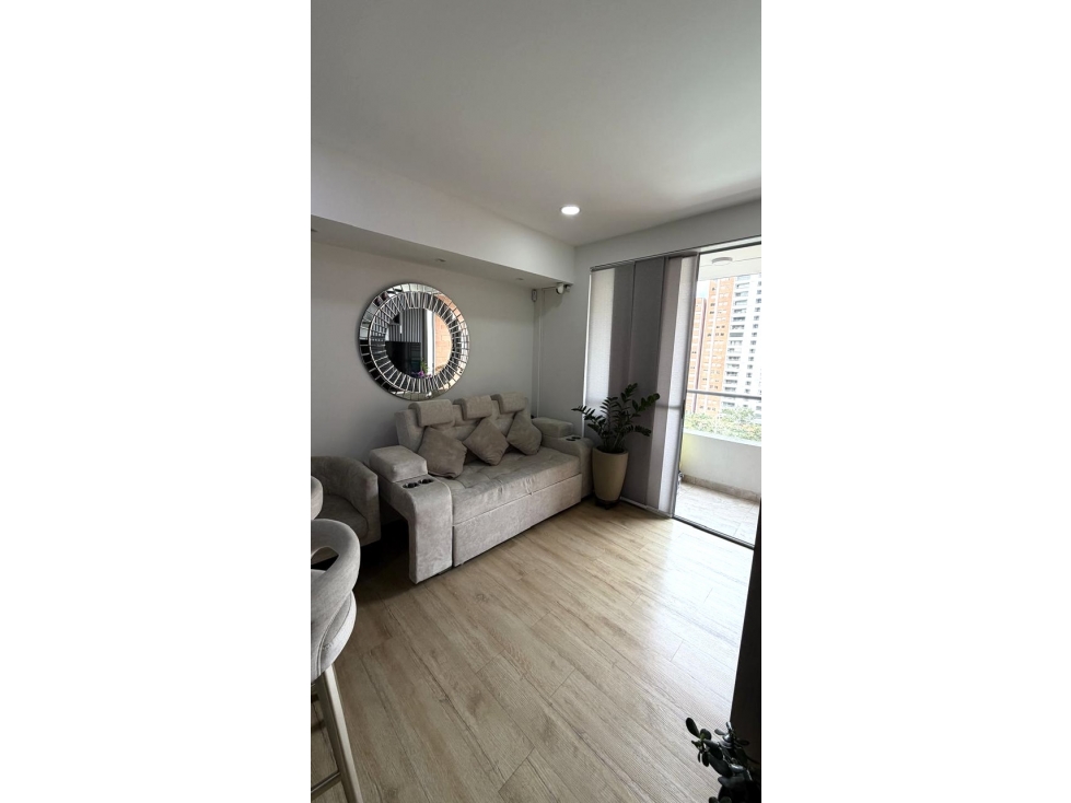 SE VENDE APARTAMENTO EN SABANETA BARRIO TRES ESQUINAS - SAN REMO — foto 2