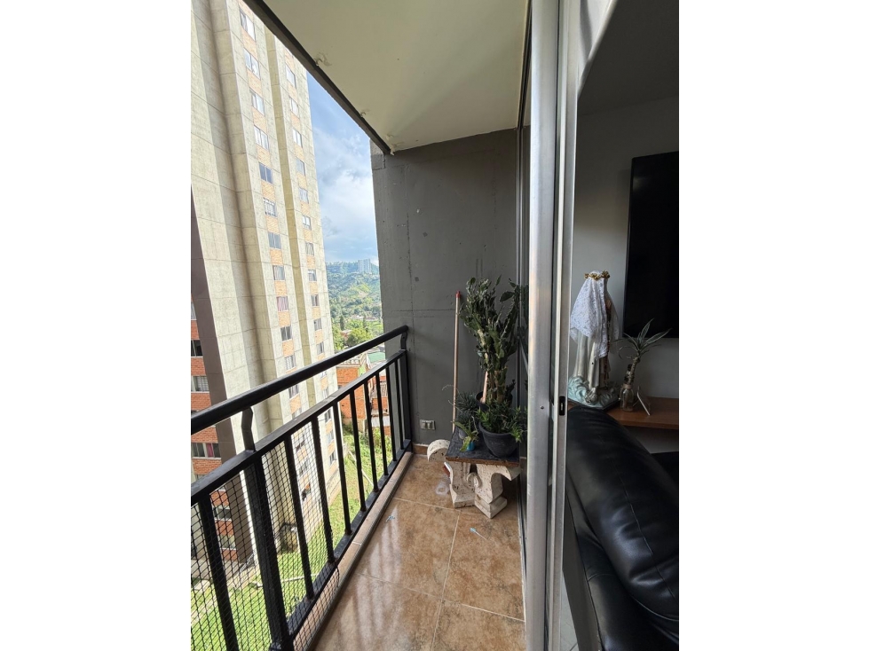 SE VENDE APARTAMENTO EN SABANETA SECTOR LA DOCTORA PARTE BAJA — foto 3